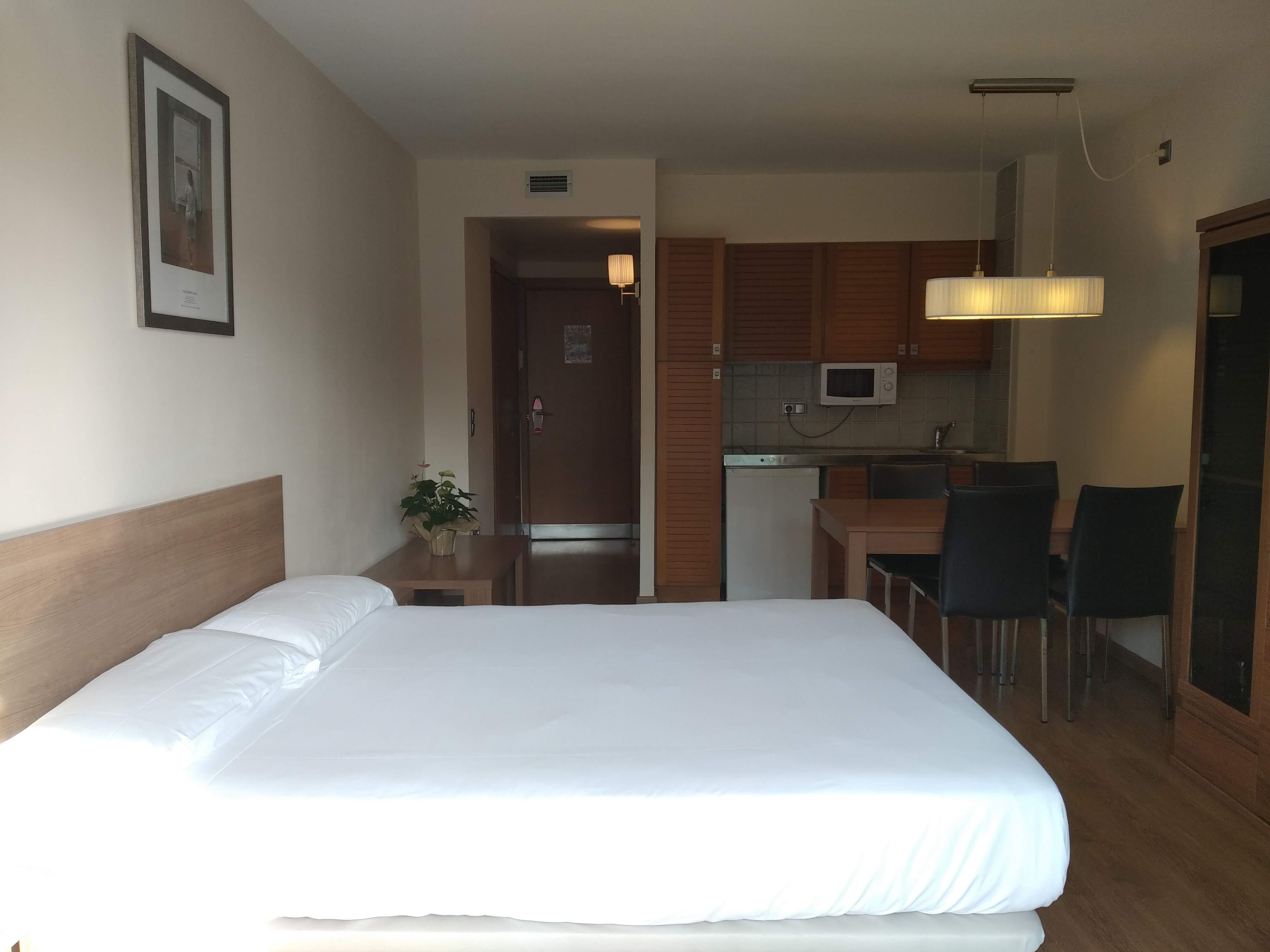 Aparthotel Golf Beach Pals Exteriör bild